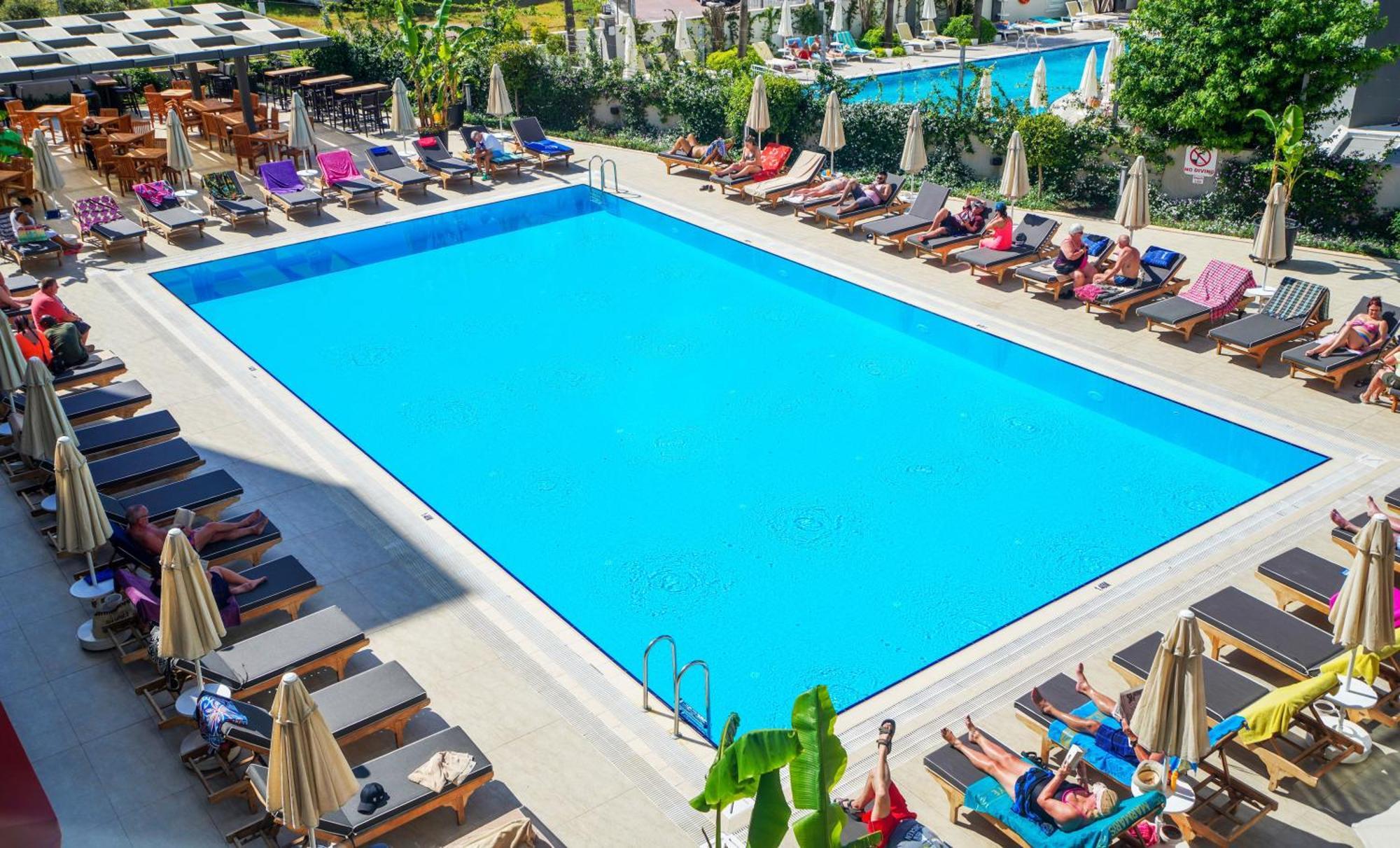 Ada Julian (adults Only) Otel